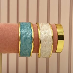 Candy Floss Chunk Handcuff (White Blue)