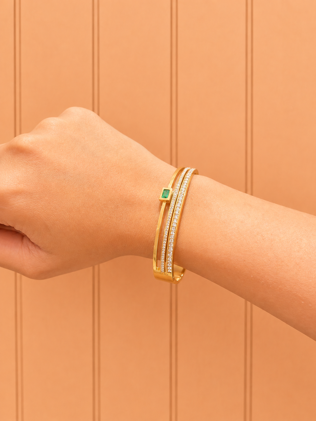 Emerald Handcuff - Image 3